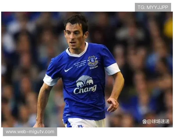 埃弗顿内讧主角基恩：红牌后成防守中坚