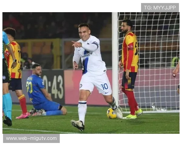 国际米兰客场2-0击败比萨，劳塔罗梅开二度