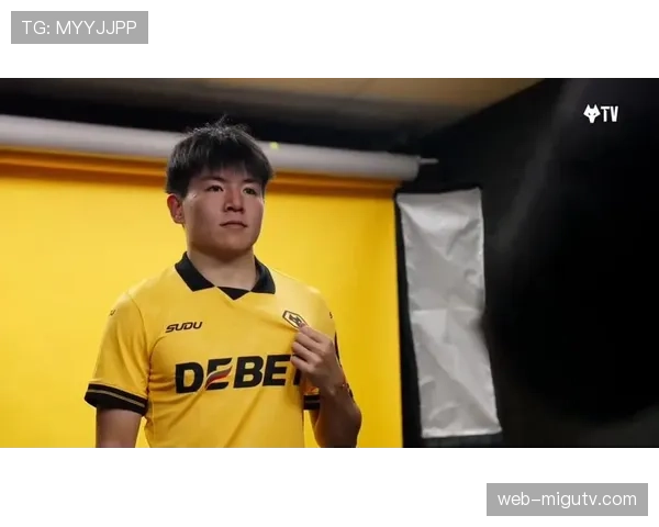 更衣室故事:狼队取胜后,教练组第一时间向球员展示抢断后5秒内射门的数据